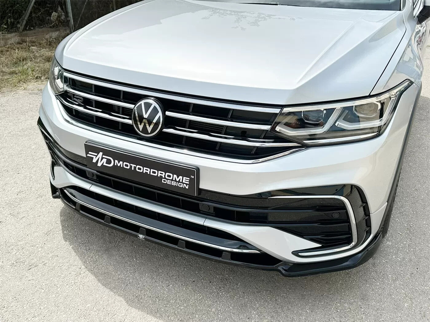 Motordrome Front Splitter Diffuser VW Tiguan R-Line Mk2 Facelift 20-24 Gloss Blk