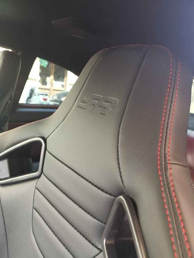 Simoni Universal Pair Luxe x2 Red Stitch Carbon Black Car Bucket Seats + slides