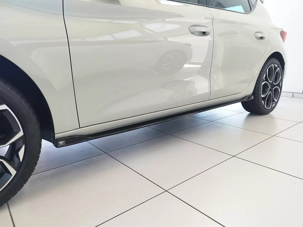 Motordrome Side Skirts Extensions V.2 Seat Leon Mk4 FR Cupra Leon Mk1 Gloss Black