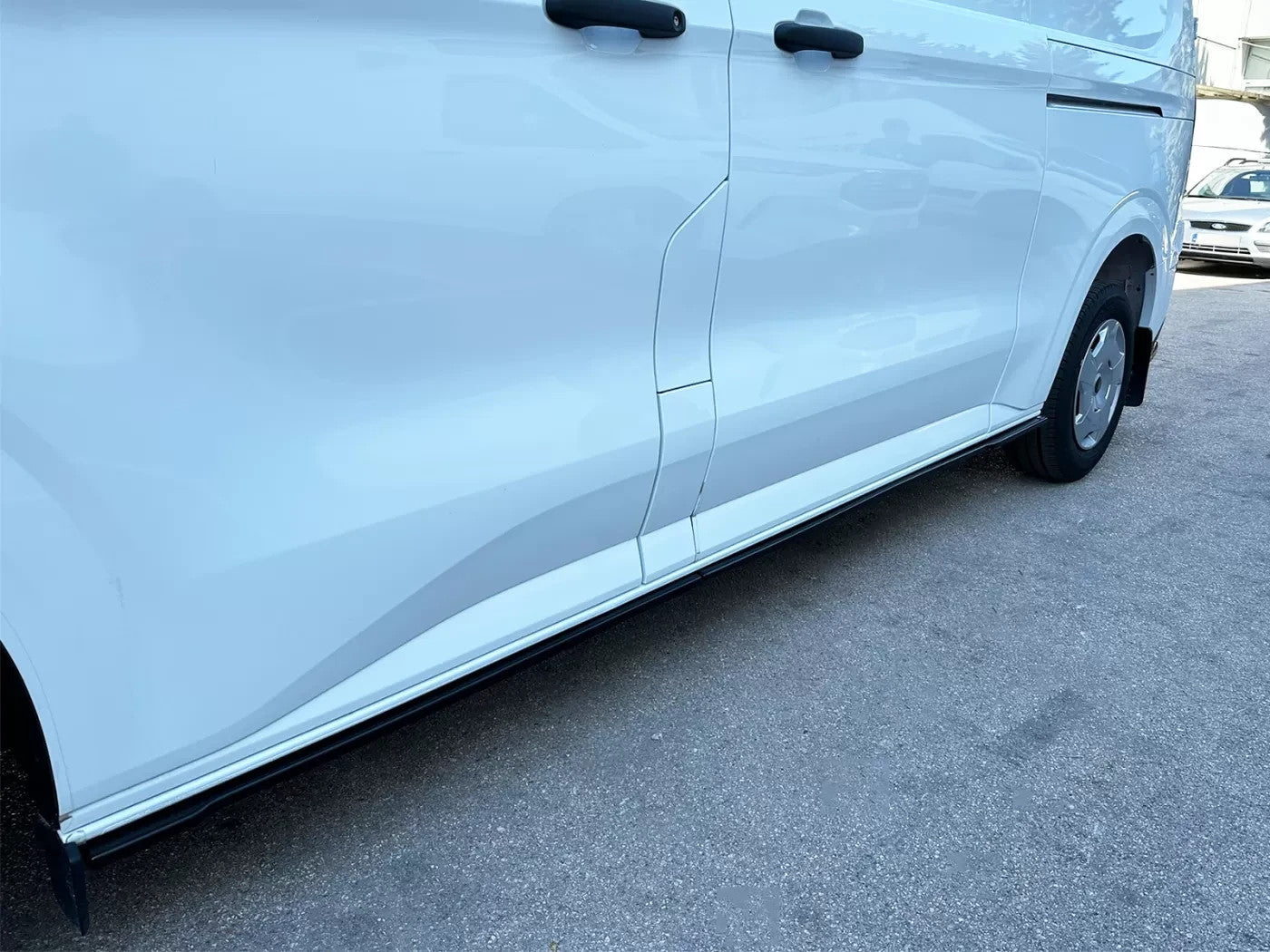 Motordrome Side Skirts 2 Ford Transit Custom Mk2 L2 VW T7 Long Gloss Black