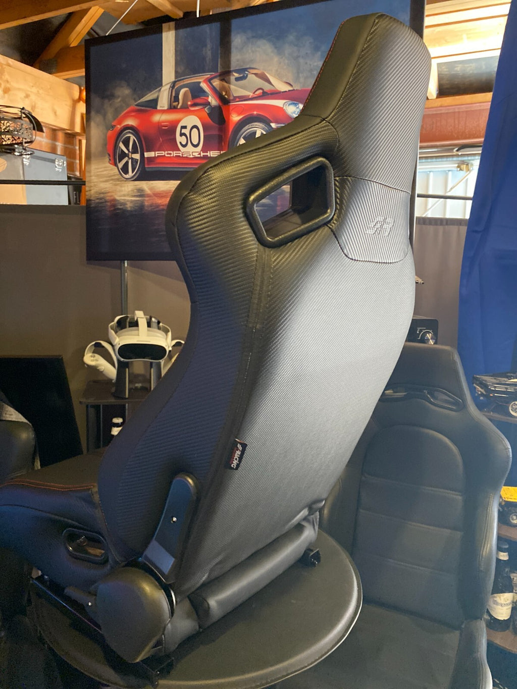 Simoni Racing Emerson Universal Supercar Bucket Seat Black Carbon Red runners