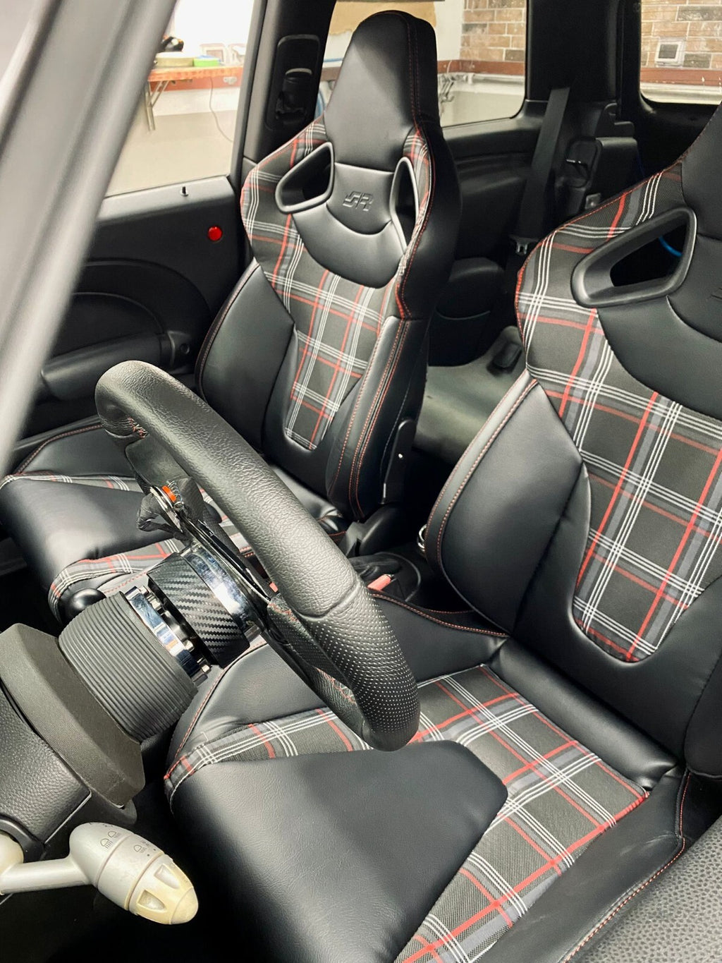 Simoni Racing Universal Plaid Check Tartan GTI Jackie x1 Bucket Seat Black & Red