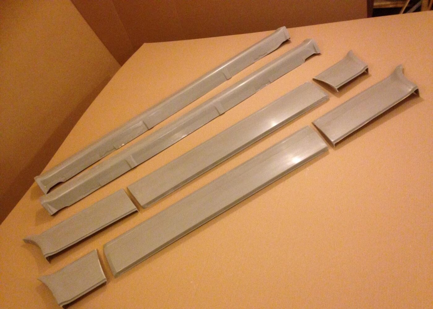 DS BMW E30 M-Tech 2 3 Series Coupe Side Skirts & Door Pods grey fiberglass gel